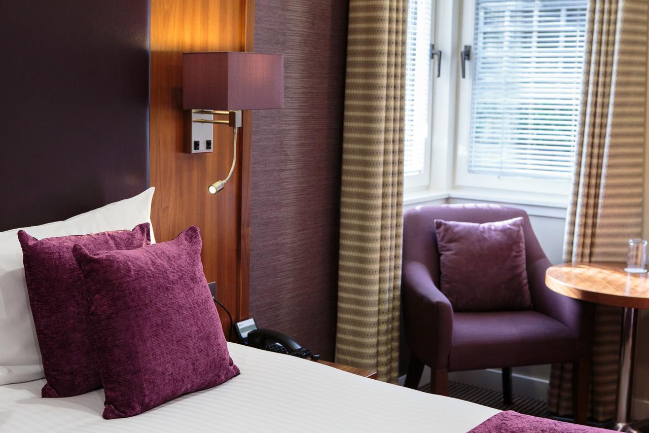 The Roseate Edinburgh - Small Luxury Hotels Of The World Exterior foto A room at the hotel