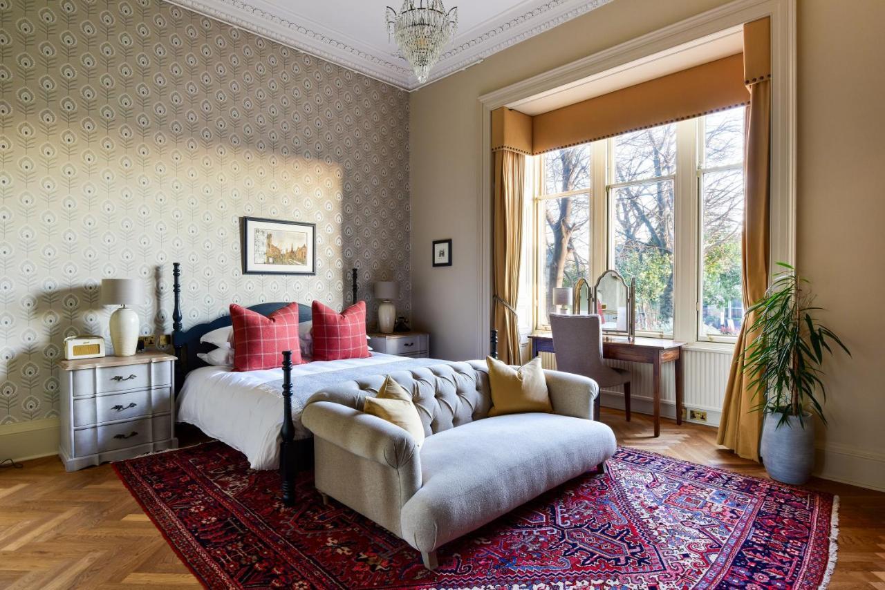 The Roseate Edinburgh - Small Luxury Hotels Of The World Exterior foto A bedroom at the hotel