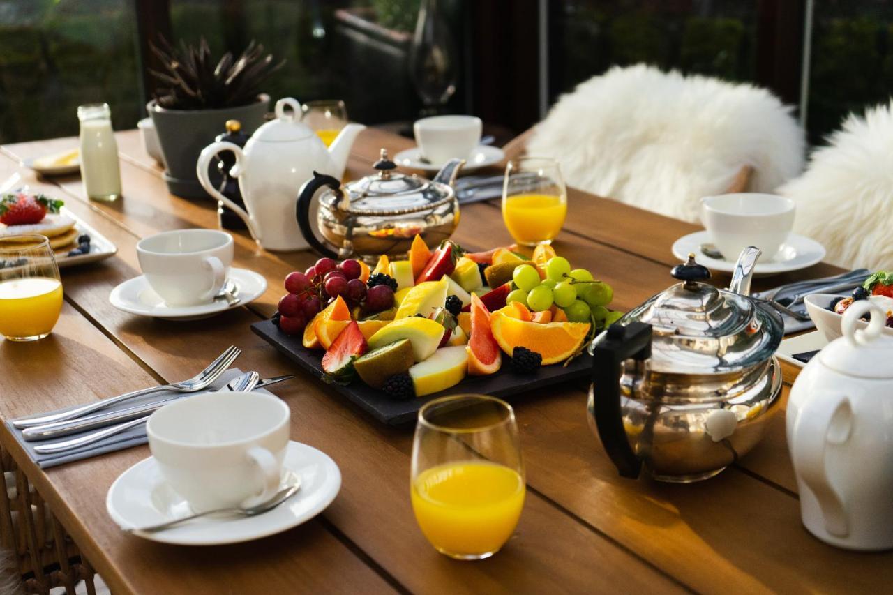 The Roseate Edinburgh - Small Luxury Hotels Of The World Exterior foto A breakfast table